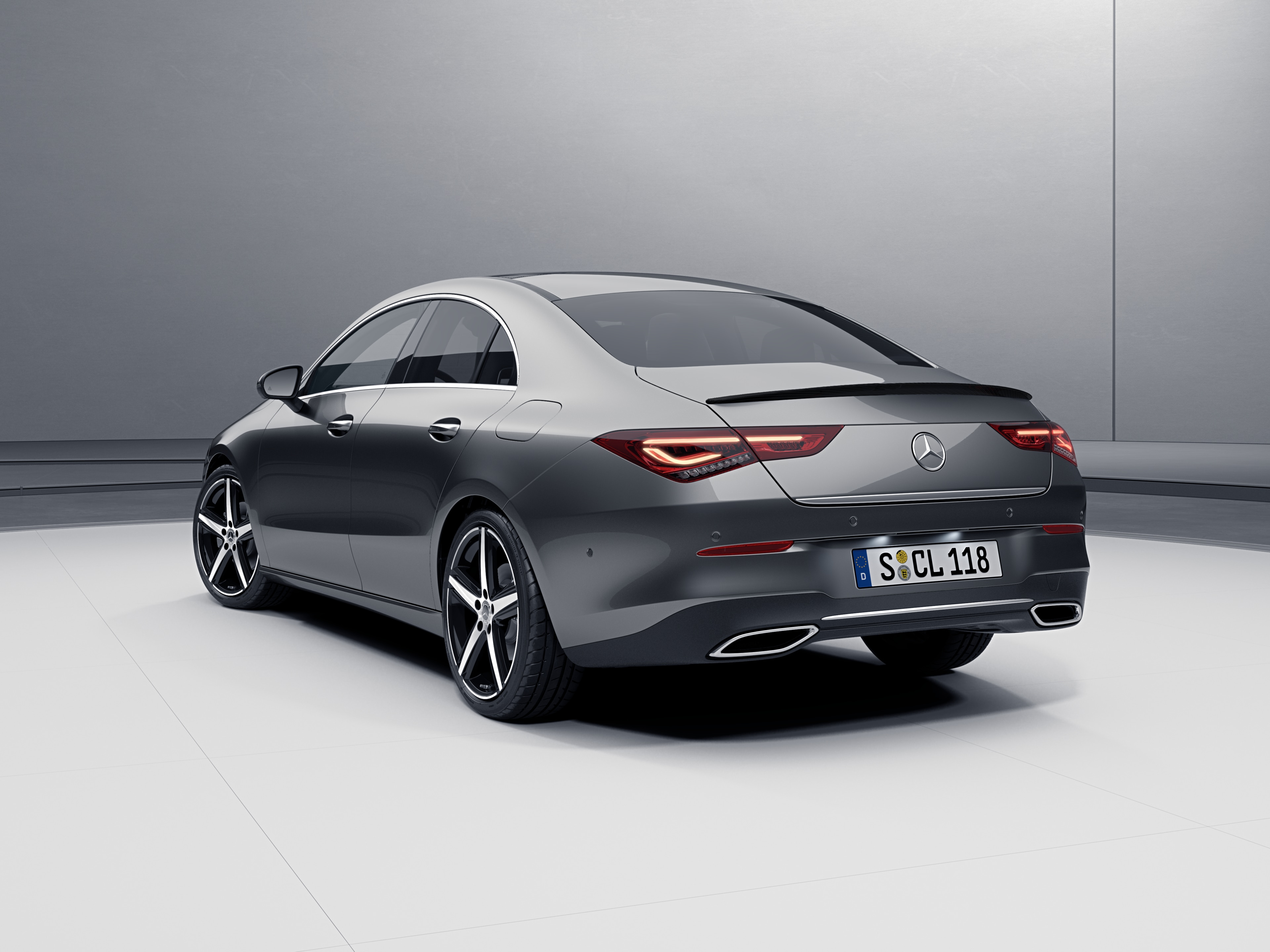 Rear spoiler - Polyurethane, primed